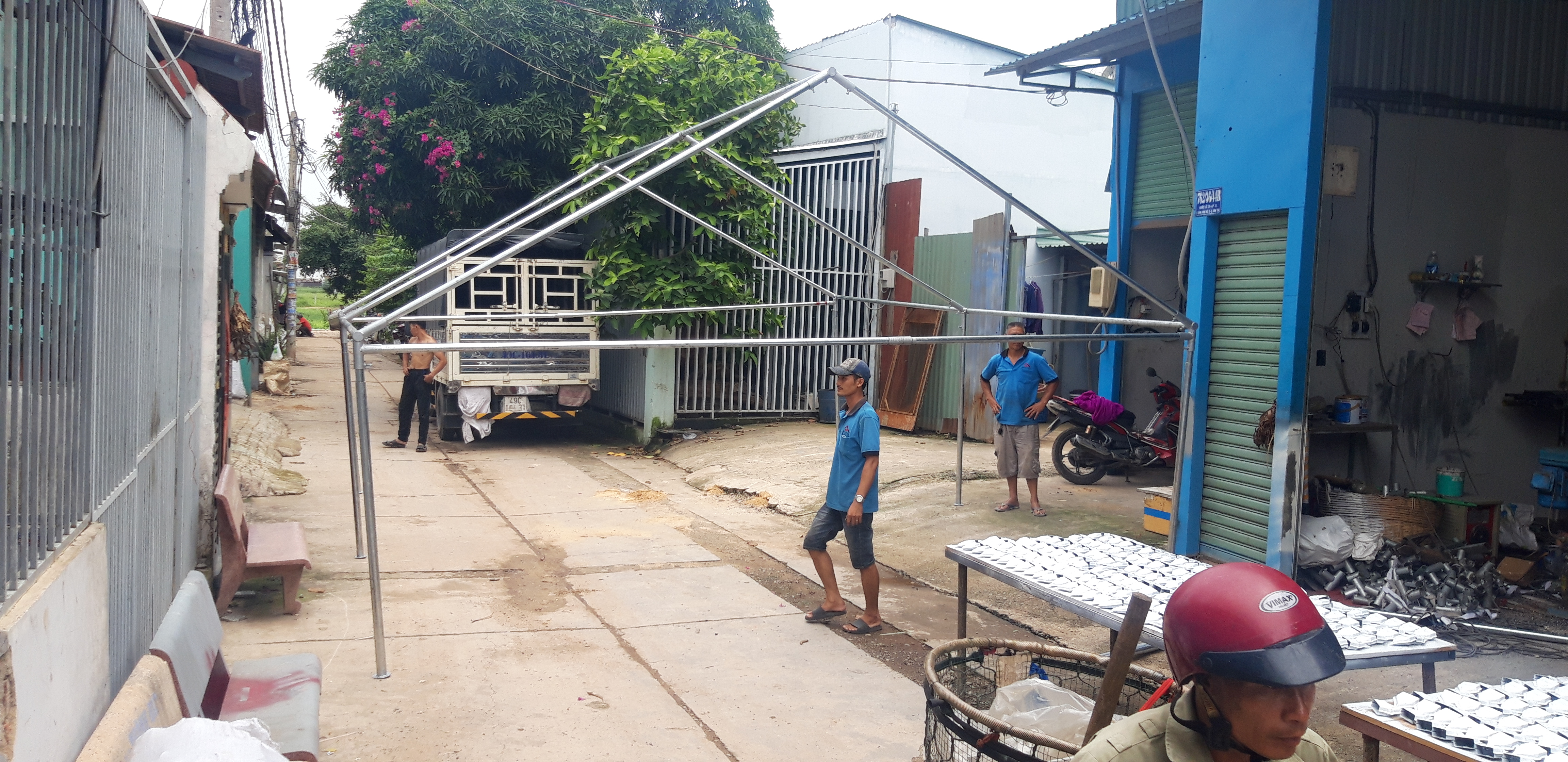 sản xuất nhà bạt đám cưới